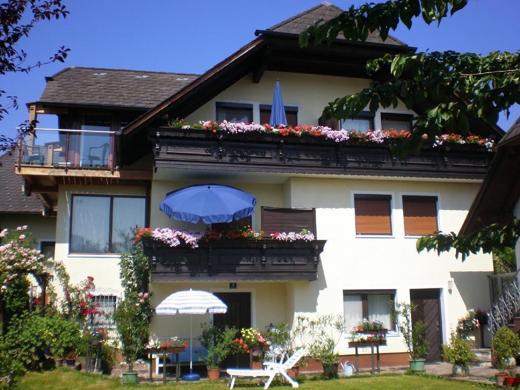 Apartments Blaschegg Im Zentrum Altmuenster Exterior photo